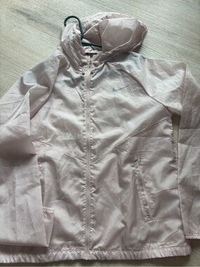 Nike Pale Pink Hooded Windbreaker